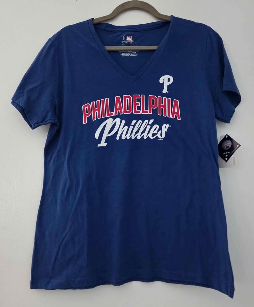 Philadelphia Phillies Women’s V-Neck /Official MLB Genuine Merchandise (L) NWT